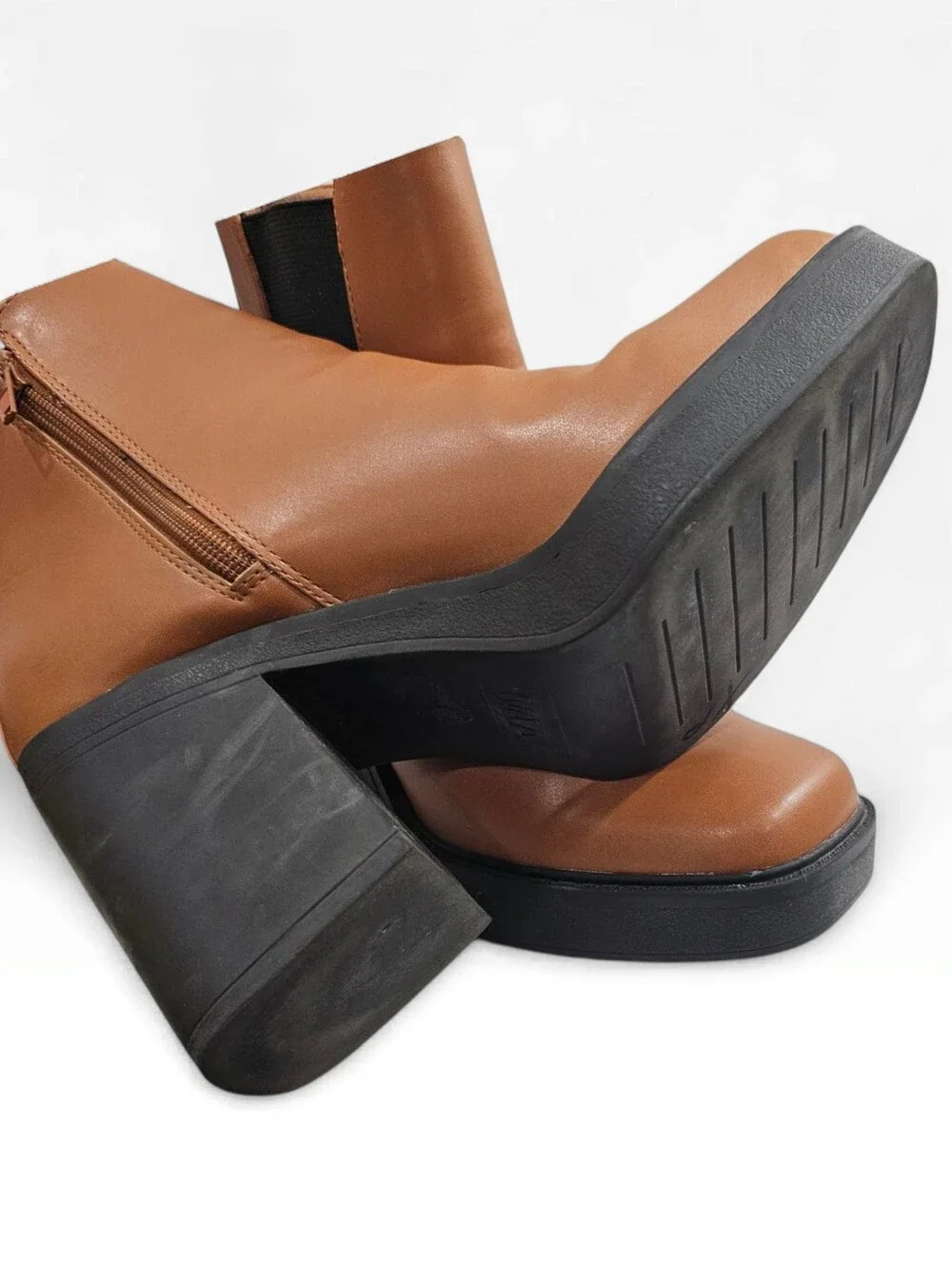 MIA Women Gwyn Chestnut Brown Vegan Leather Block Heel Ankle Chelsea Boots 7.5M